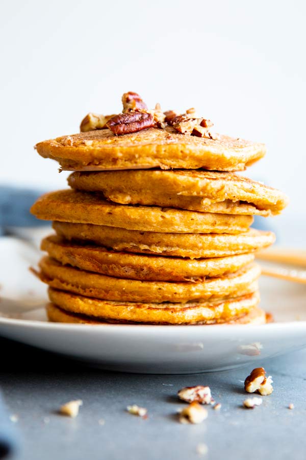 Pumpkin oatmeal pancakes