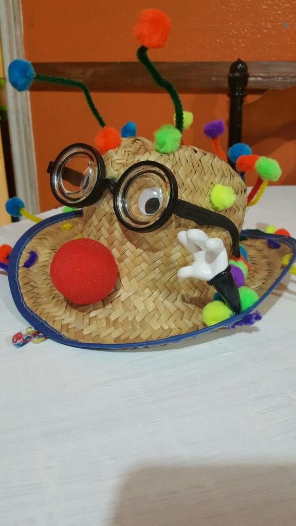 Sombrero con gafas
